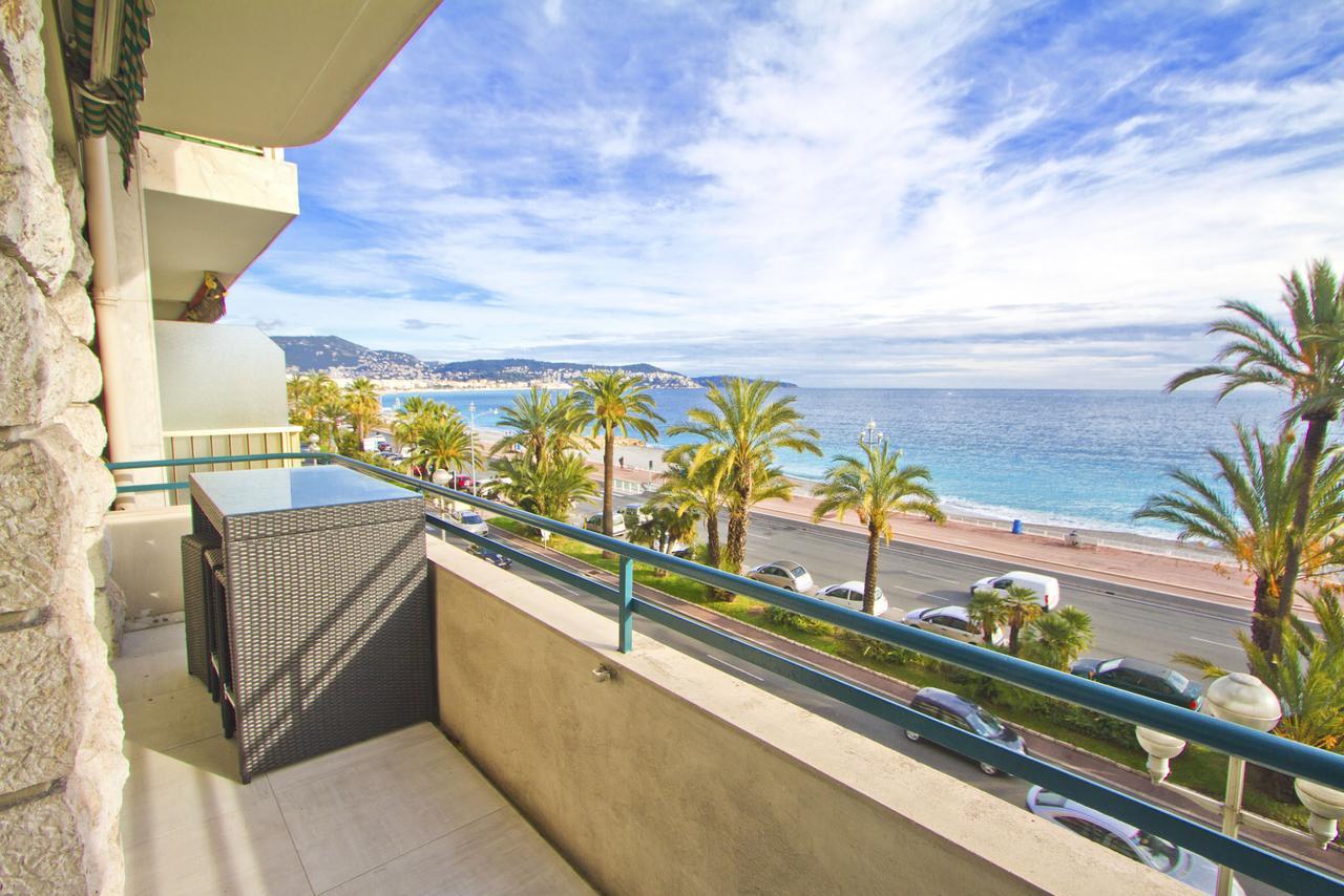 Promenade Holiday - Azur Promenade Nisa Exterior foto