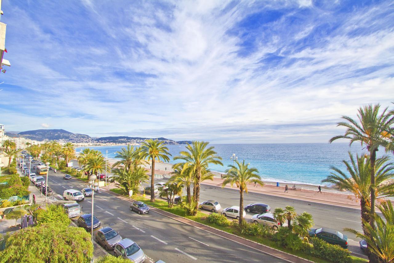 Promenade Holiday - Azur Promenade Nisa Exterior foto